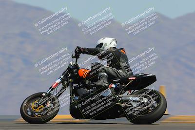 media/Apr-09-2023-SoCal Trackdays (Sun) [[333f347954]]/Turn 9 Side (140pm)/